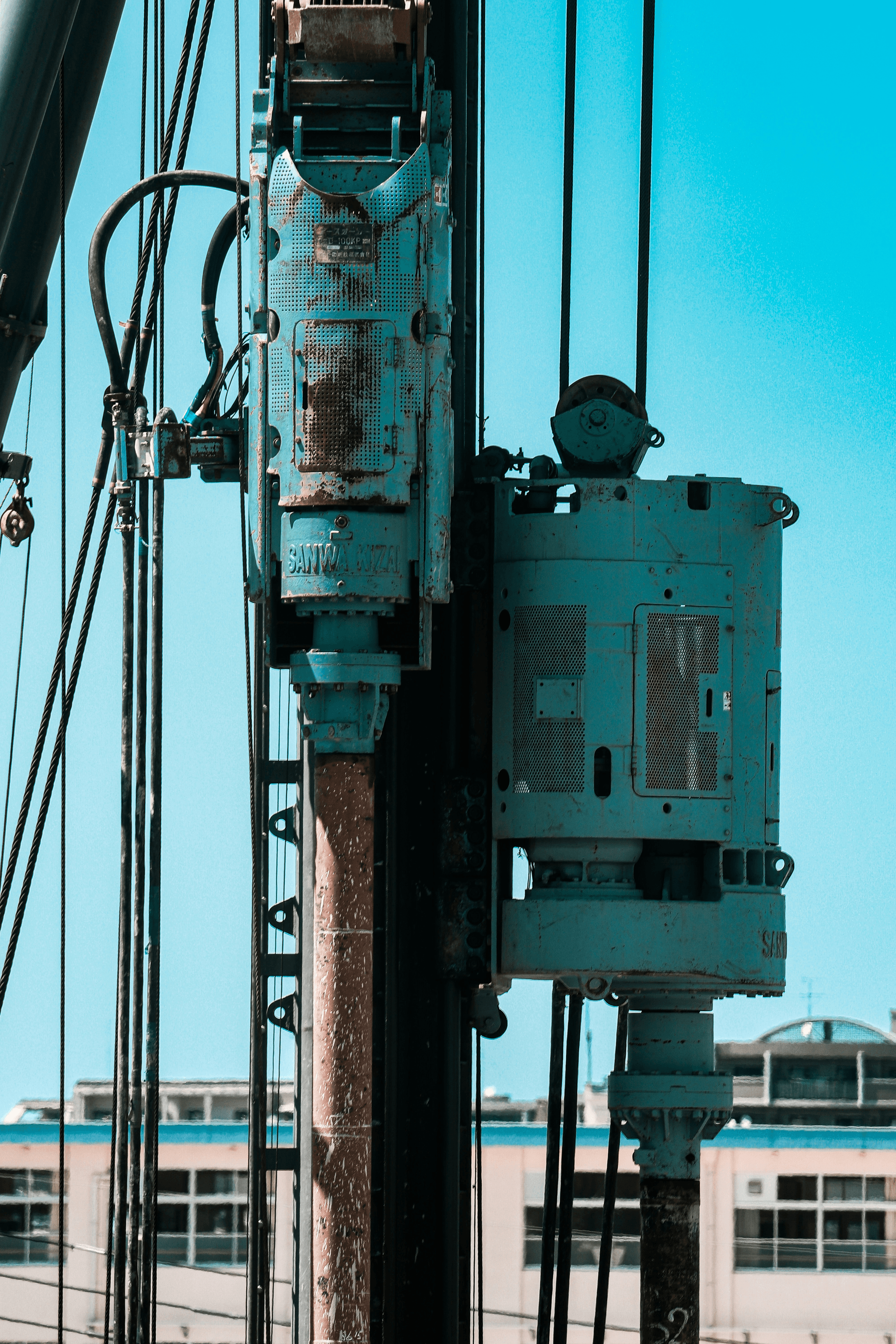 Modern vs Traditional Oil Rig Drill Bits